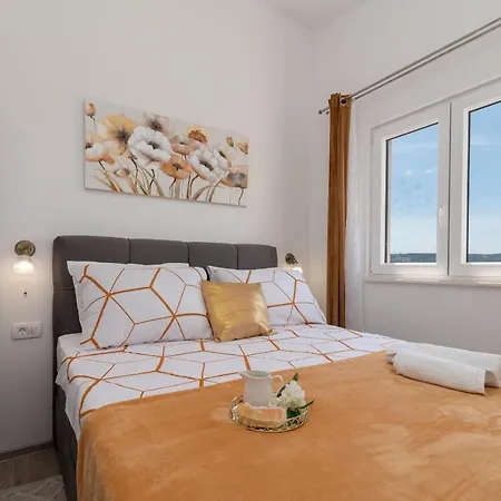 Amazing Sea View Apartment- Romantica Apartament Kaštel Štafilić