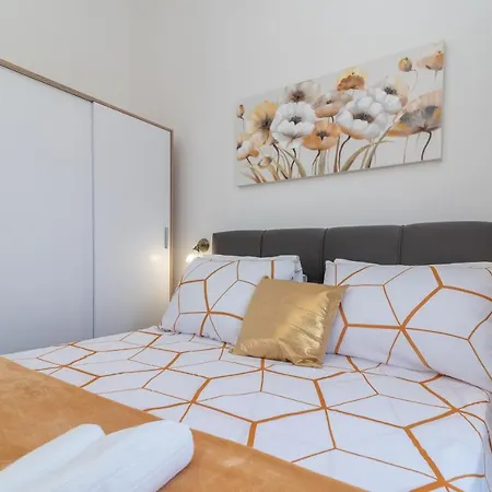 Amazing Sea View Apartment- Romantica