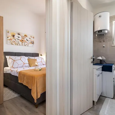 Amazing Sea View Apartment- Romantica Apartment Kastel Stafilic