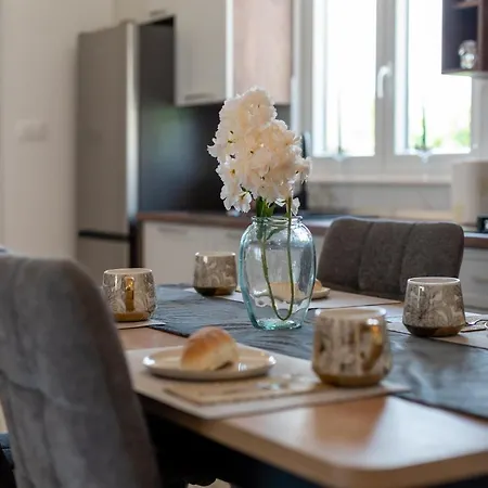 Amazing Sea View Apartment- Romantica