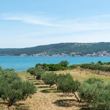 Apartment Amazing Sea View Apartment- Romantica