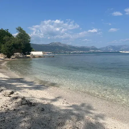 Apartment Amazing Sea View Apartment- Romantica